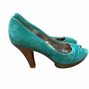 Sofft Turquoise Suede Peep Toe Y2K Heels 8 1/2.
